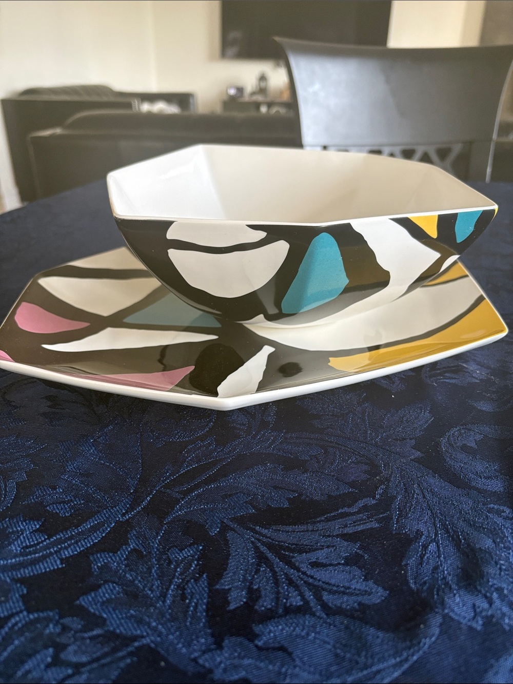 Diane von Furstenberg (DVF) Abstract Bowl & Platter Set – vintage